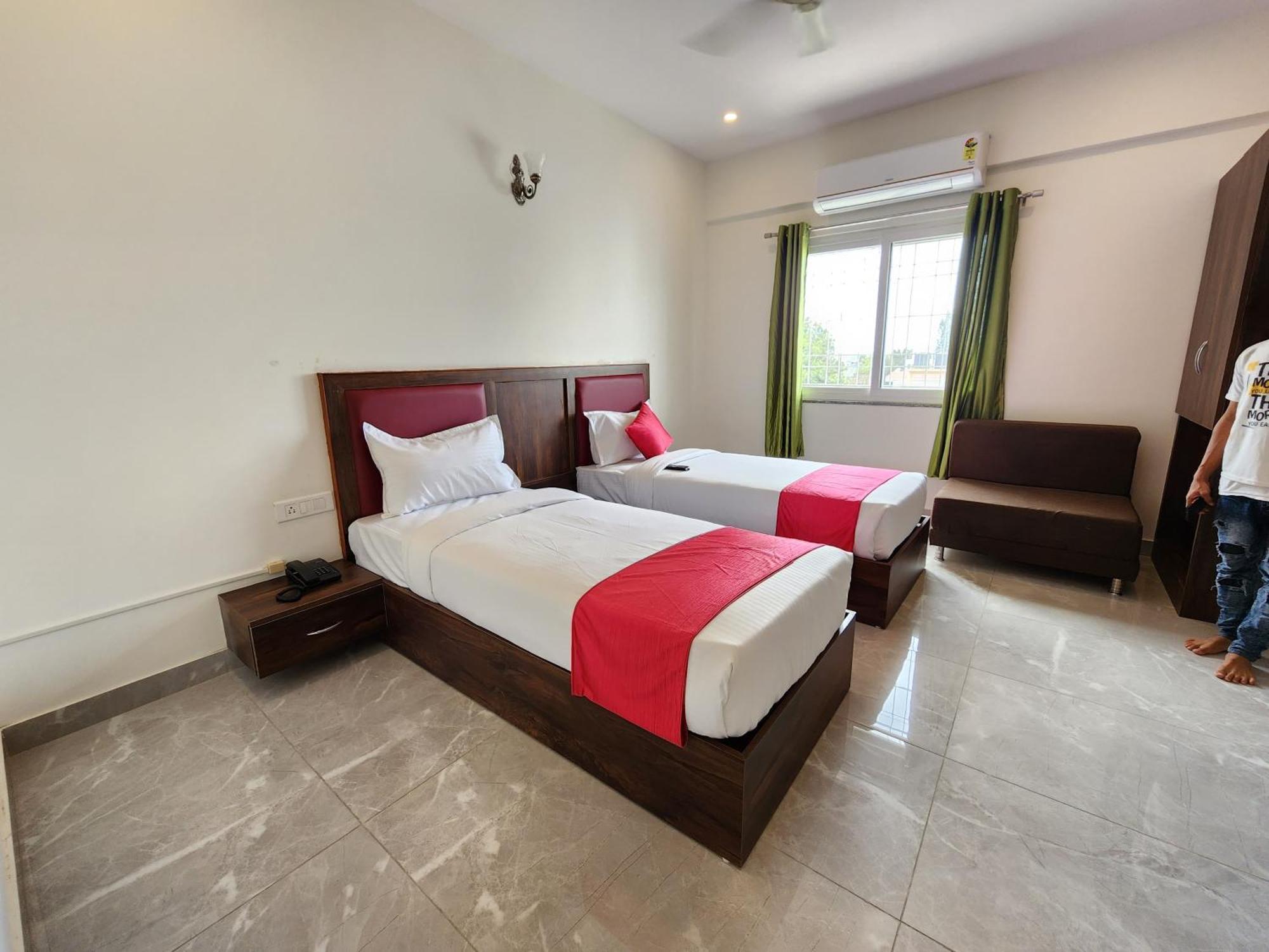 Hotel Dreams Inn Bangalore Exterior foto