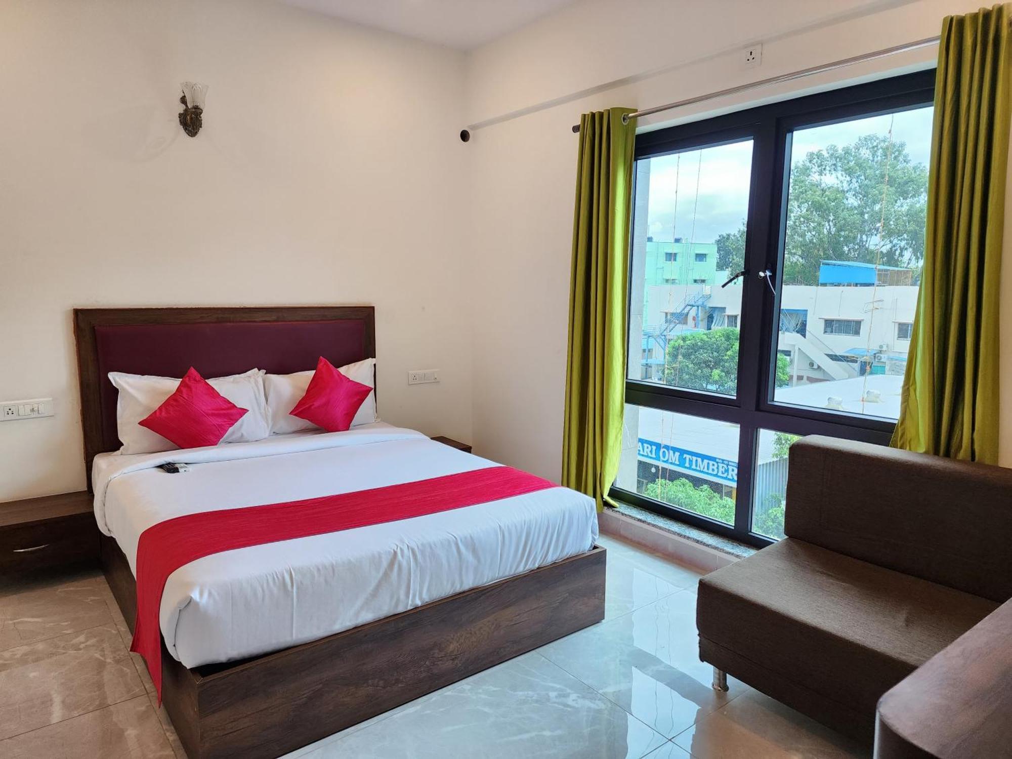 Hotel Dreams Inn Bangalore Exterior foto